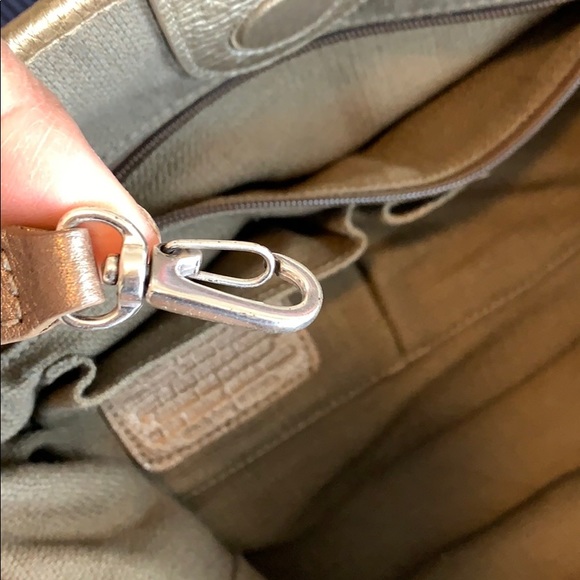 Handbag - Picture 6 of 7